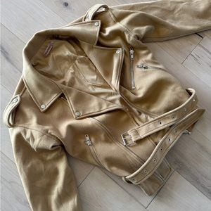 Worn once for a shoot. Like NEW! Small camel with zippers jacket.